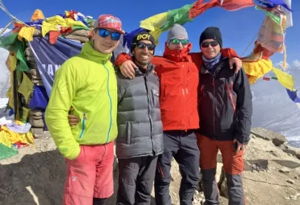 manaslu circuit trek